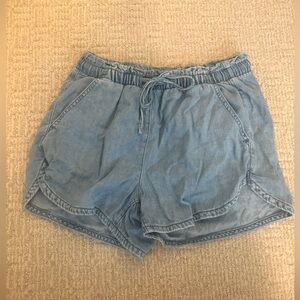 🏷️American Eagle Ruched Tie Shorts